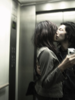 20081201171736-amorascensor.jpg