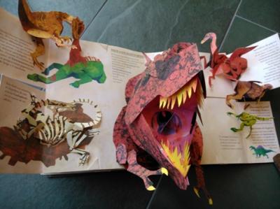20140427203029-libro-desplegable-dinosaurios-ruben-lapuente.jpg